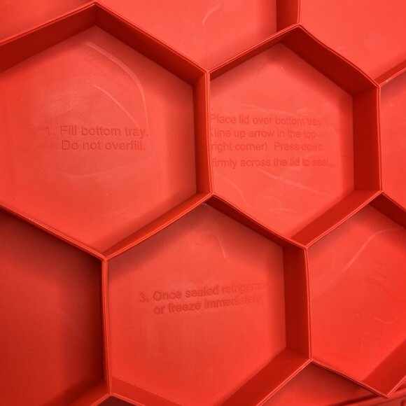 Burger Master Shape + Store Silicone Food Storage Set Of 2 Refrigerate Freeze CA - Picture 4 of 13